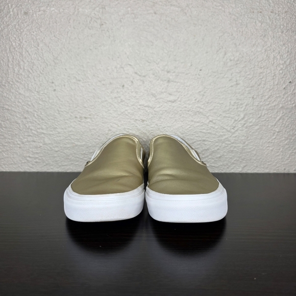 Vans Clasic Slip On Muted Metallic Gold True White Size Mens 7.5 Womens 9 - Picture 3 of 14